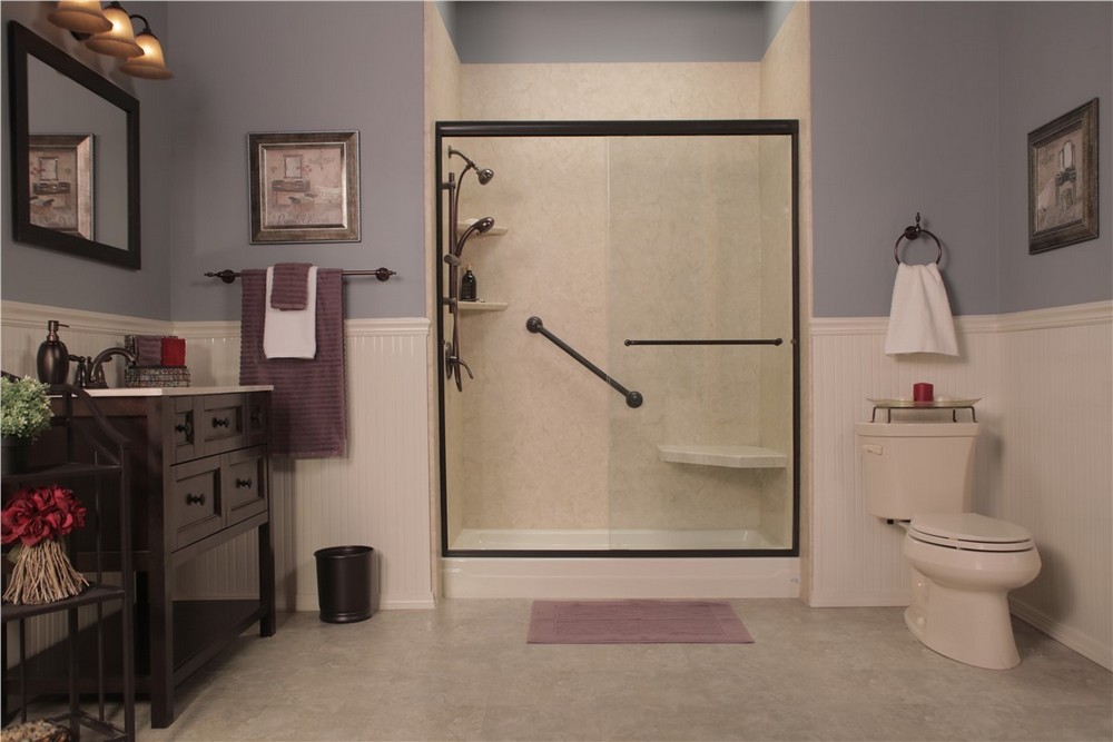 Why Polymer Bathtub Surrounds Are a Smart Choice for Florida Bathrooms