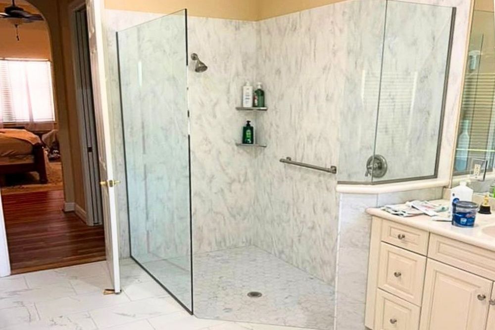 When a Walk-In Shower Design Can Make Better Use of Limited Space